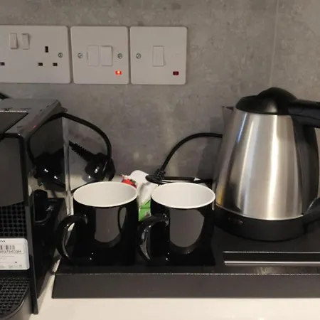 Verasia Acute In Apartment *