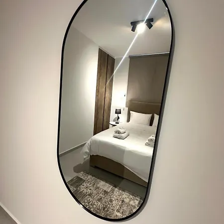 Verasia Acute In Apartment Engomi