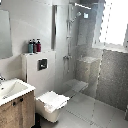 Verasia Acute In Apartment