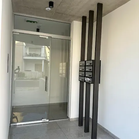 Verasia Acute In Engomi