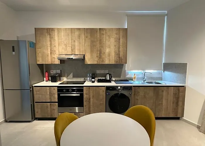 Verasia Acute In Apartment *