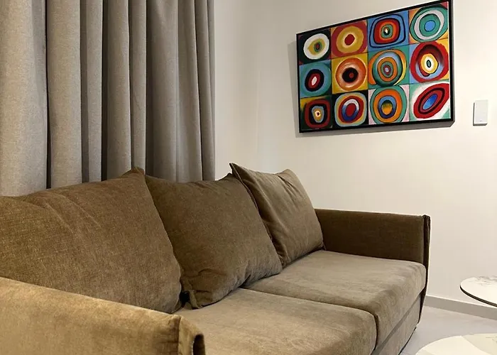 Verasia Acute In Engomi