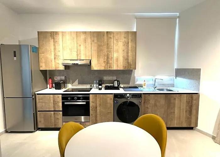 Verasia Acute In Apartment Engomi