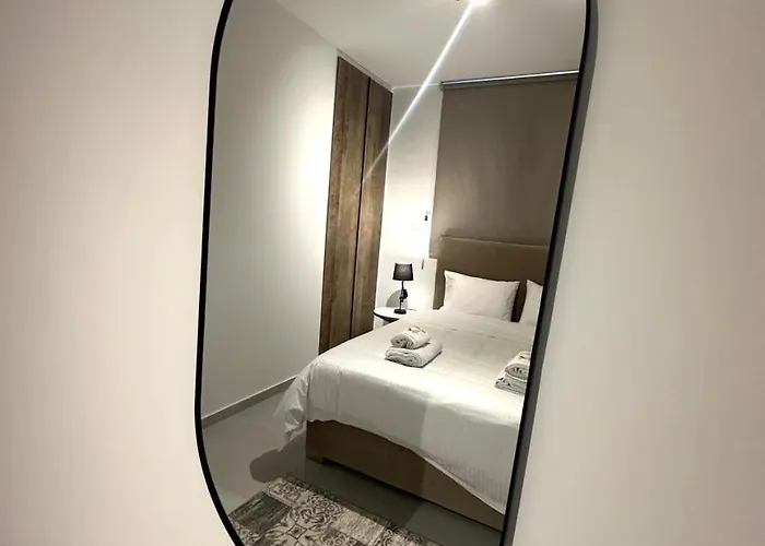 Verasia Acute In Apartment Engomi