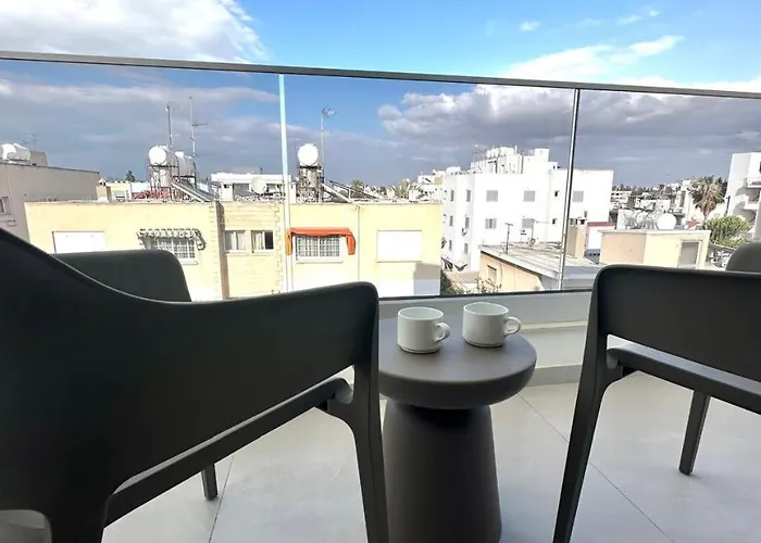 Verasia Acute In Apartamento Engomi